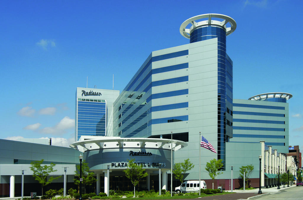 Radisson Plaza Hotel And Suites Kalamazoo Exterior photo